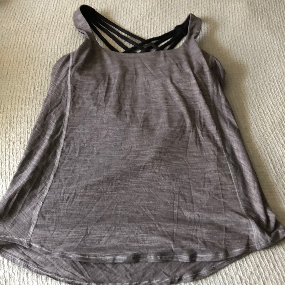 Lululemon tank